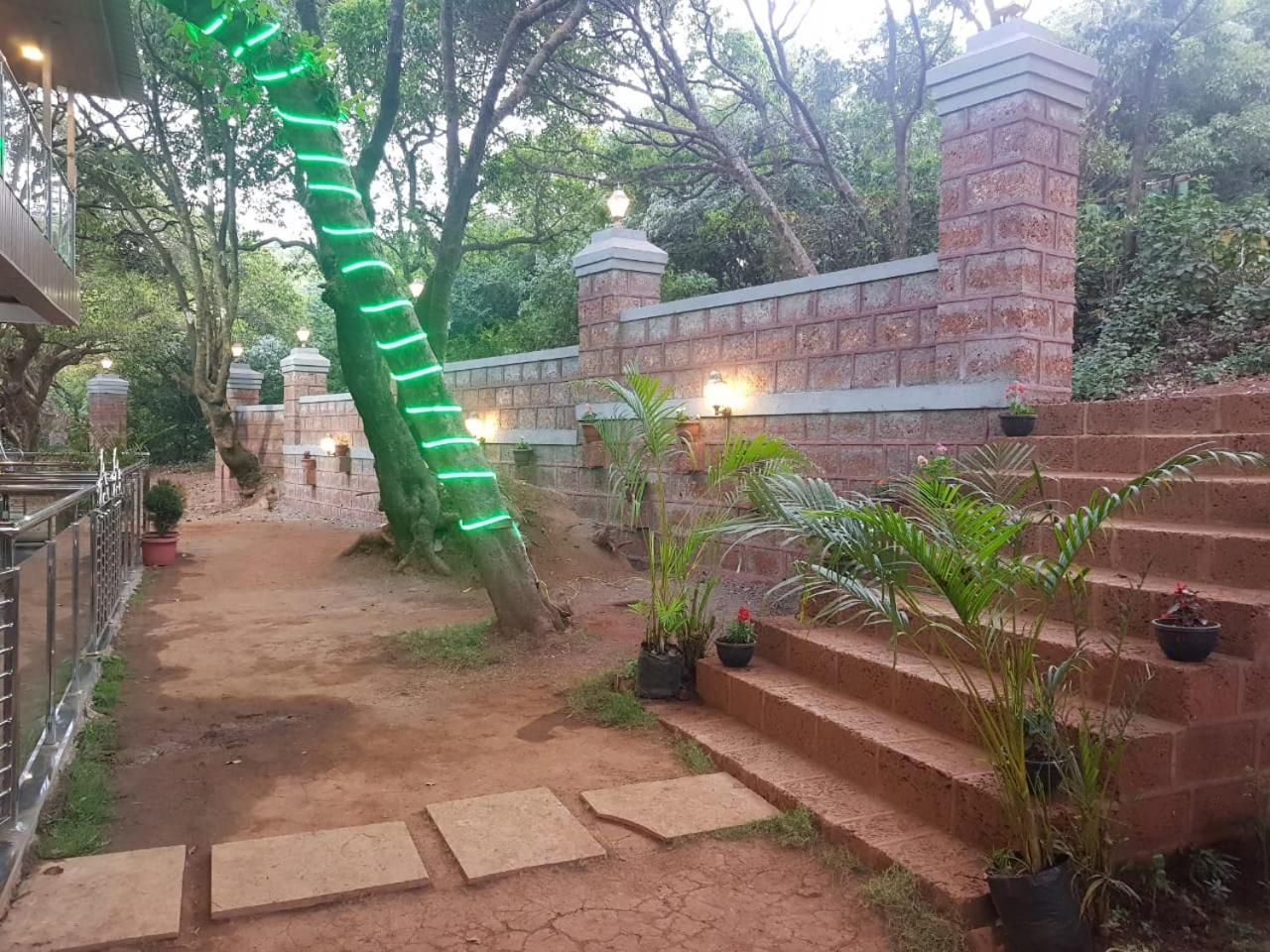 C P Cottage Resort Mahābaleshwar Exteriér fotografie