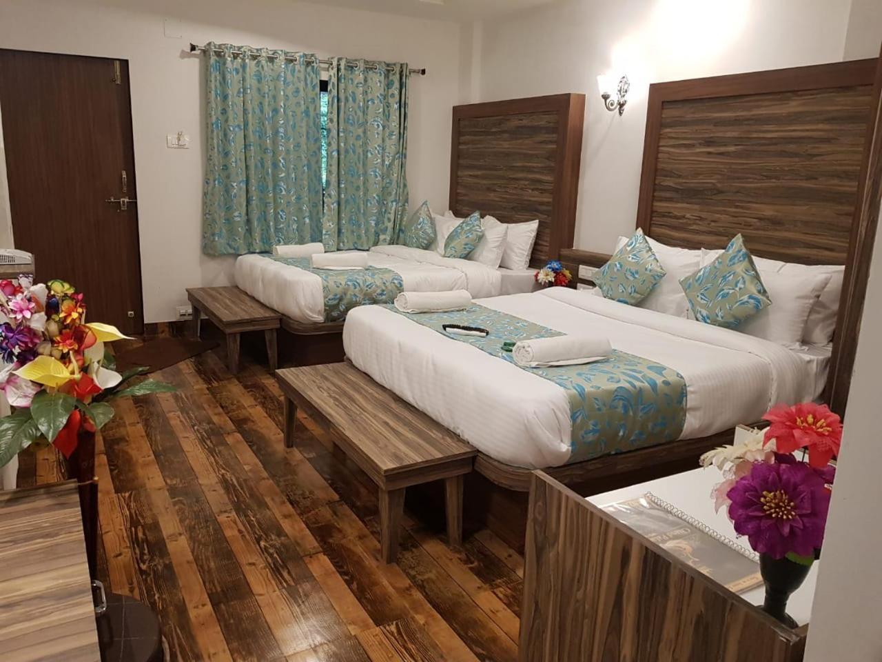 C P Cottage Resort Mahābaleshwar Exteriér fotografie