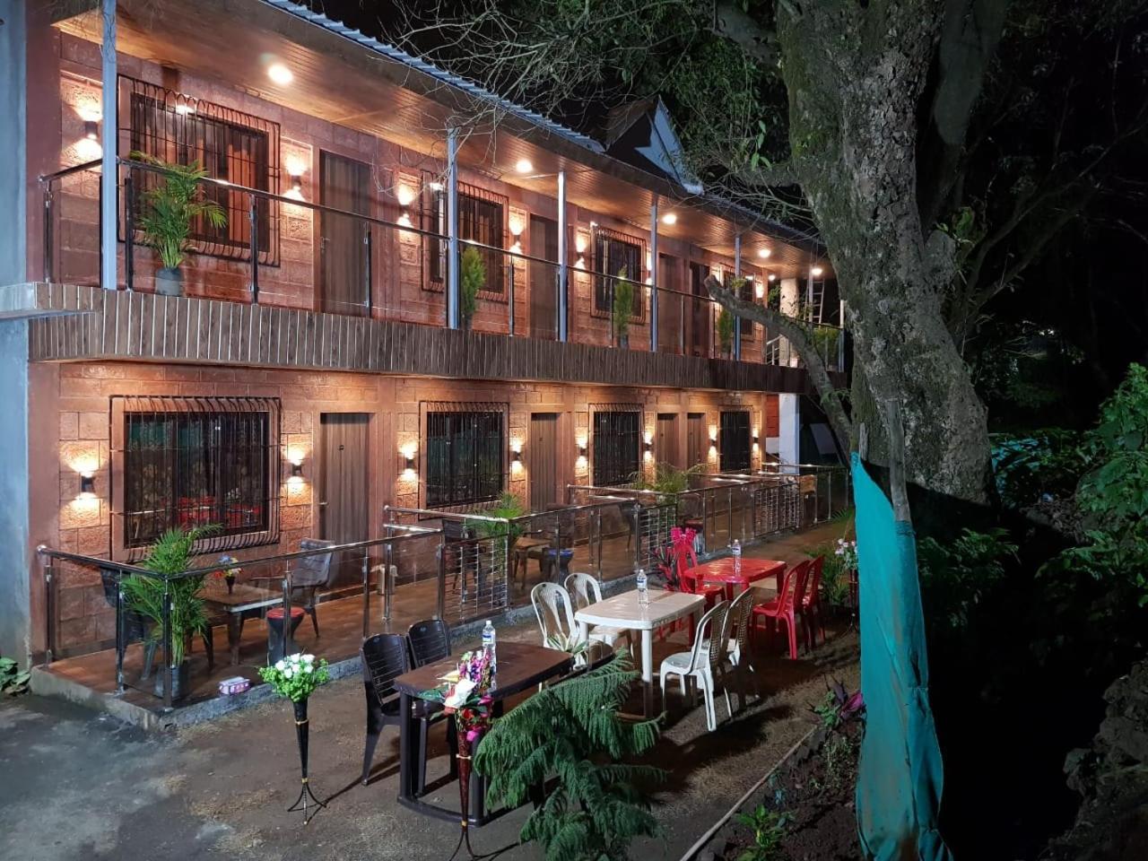 C P Cottage Resort Mahābaleshwar Exteriér fotografie