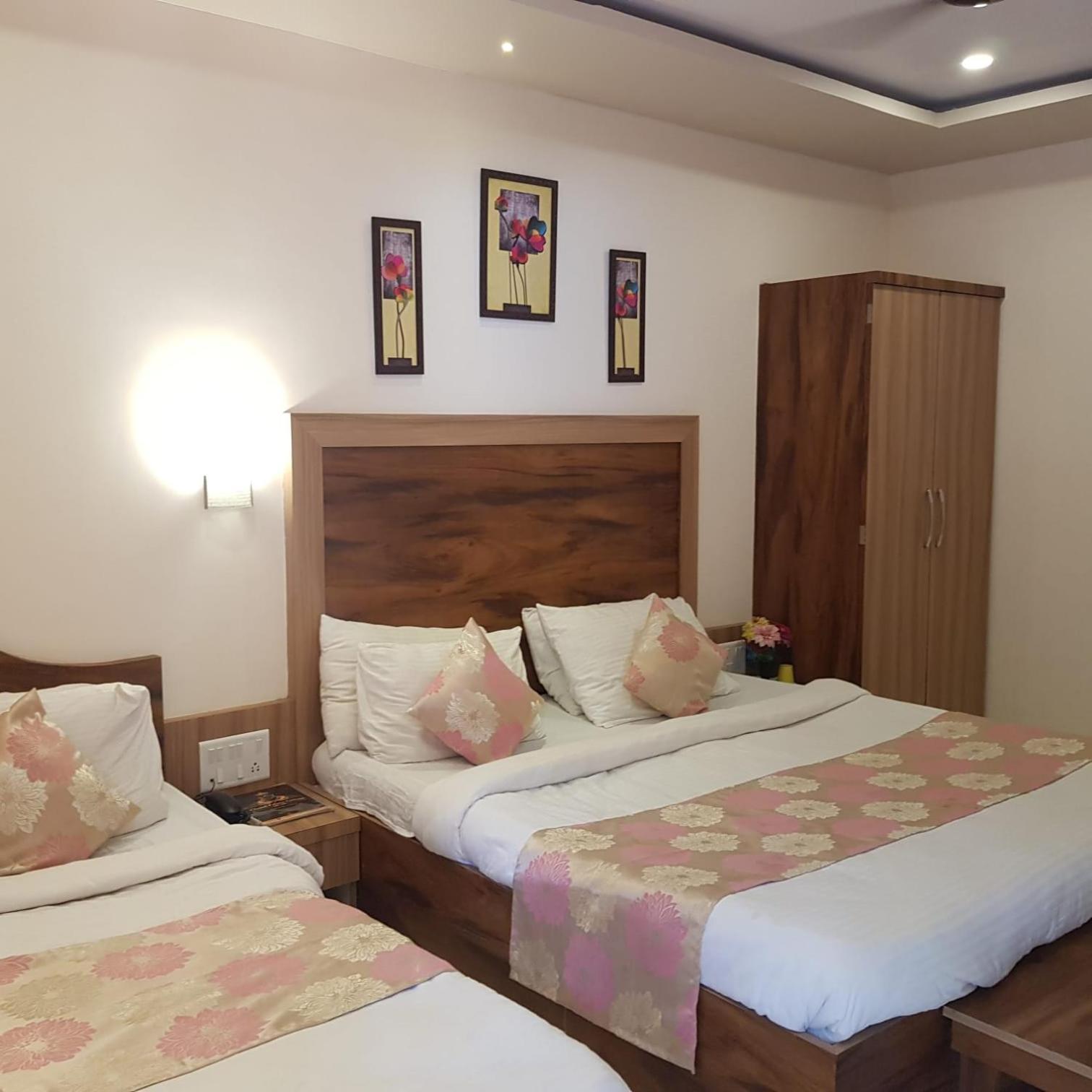 C P Cottage Resort Mahābaleshwar Exteriér fotografie