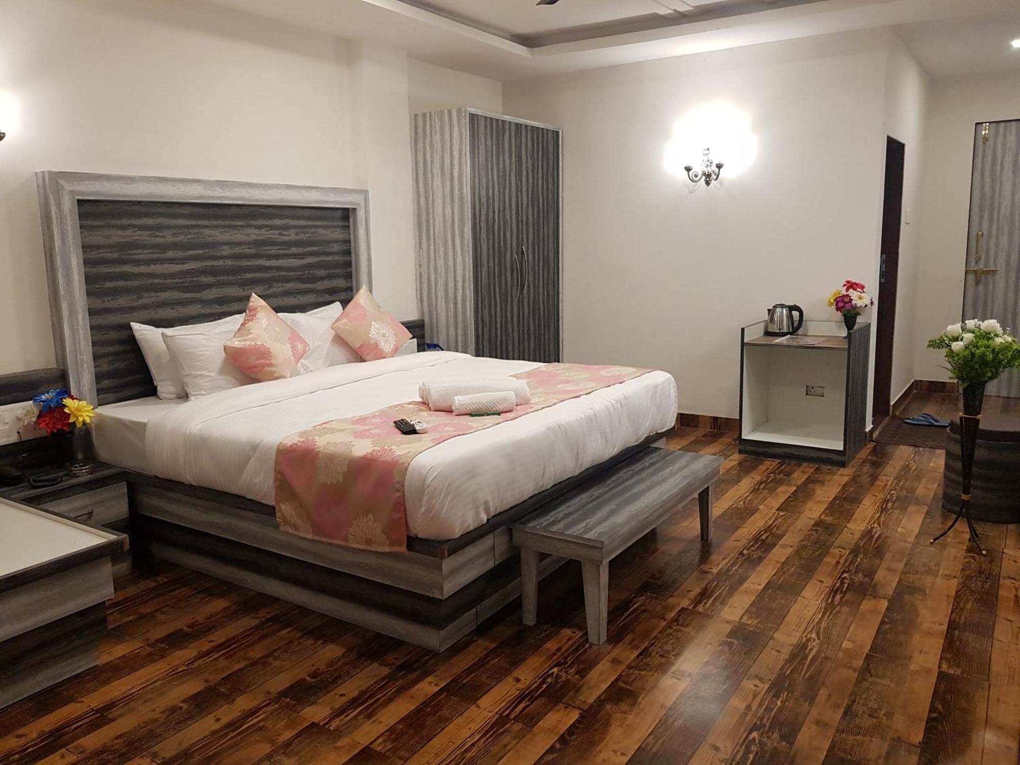 C P Cottage Resort Mahābaleshwar Exteriér fotografie